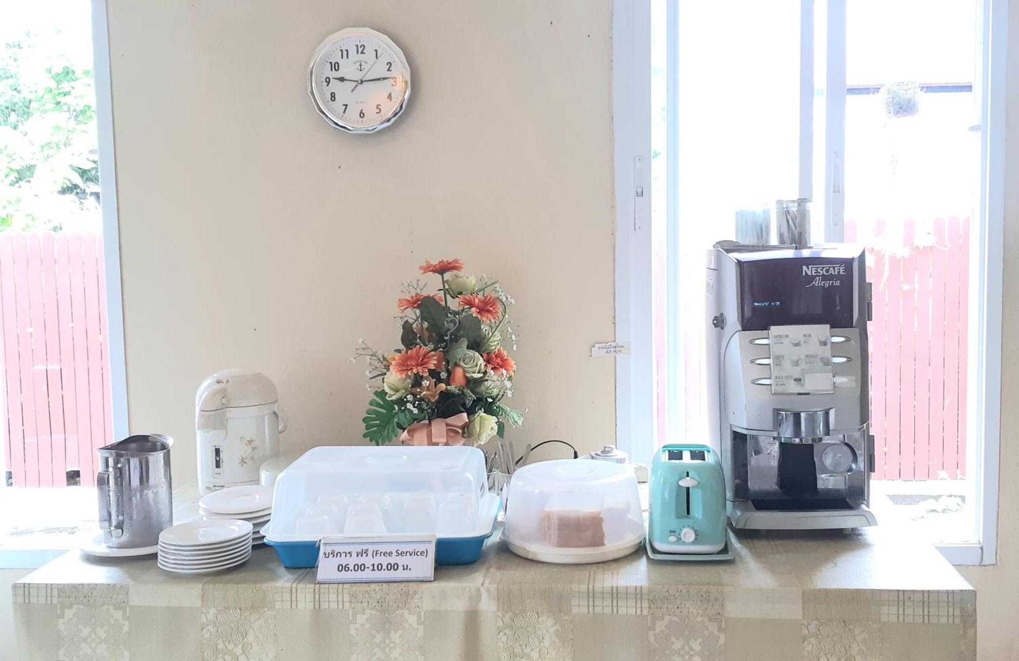 C2 Residence Lampang Bagian luar foto