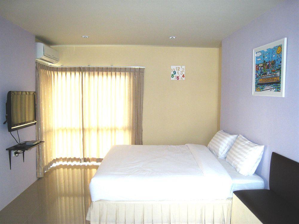 C2 Residence Lampang Bagian luar foto
