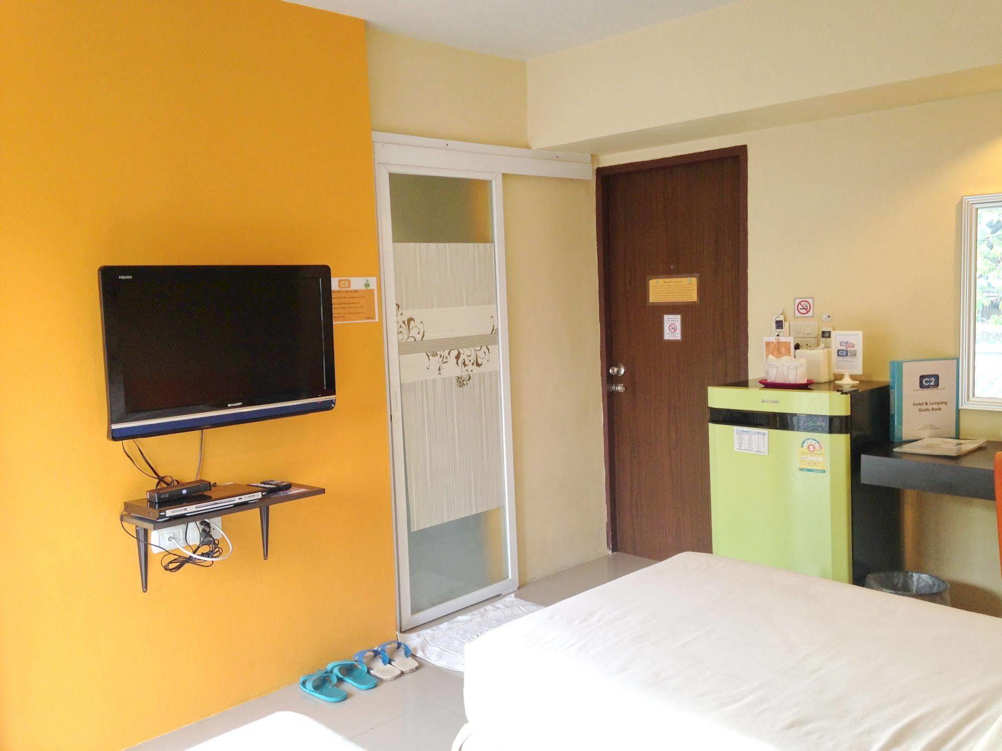 C2 Residence Lampang Bagian luar foto